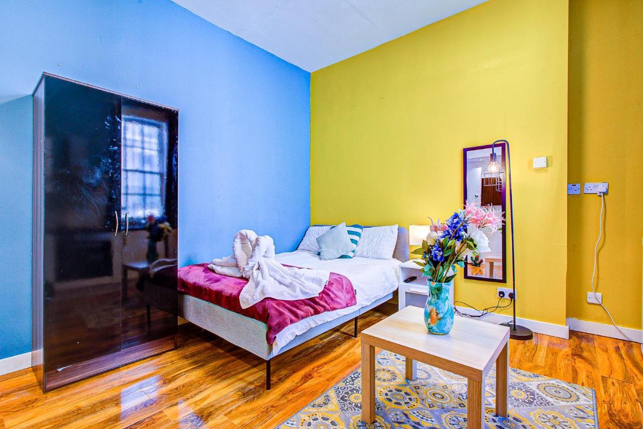 Studio 4 Small Private Family in Central Londra Esterno foto